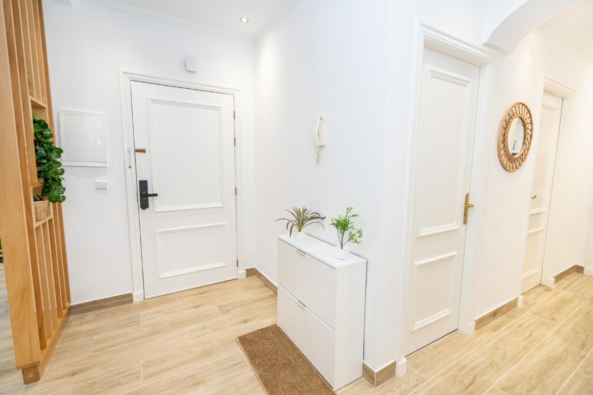 Family Corner, Moderne Elegant Et Spacieux, Ideal Pour Familles Et Groupes, 3' A Pied De La Corniche * Tanger